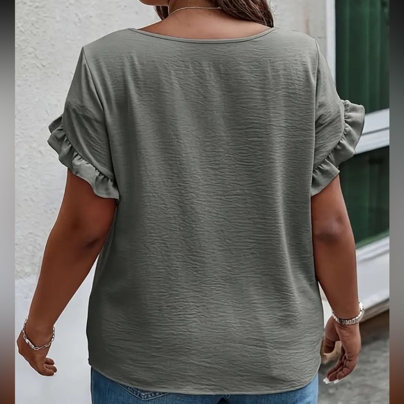 Women’s shirt - Picture 3 of 3